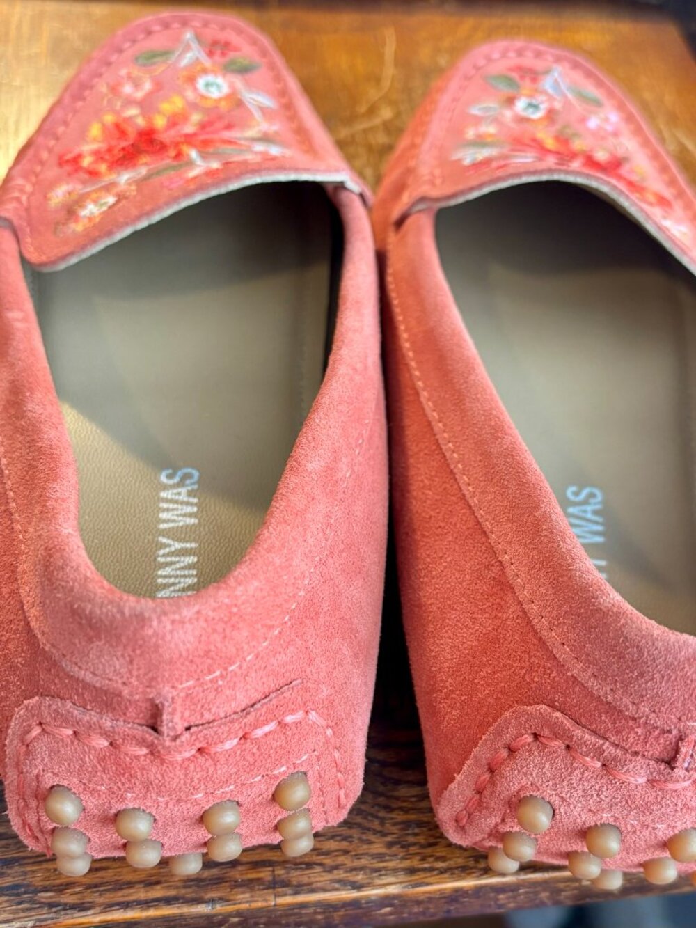 Johnny Was Shoes Womens Size 7.5 Coral Suede Floral Embroidered Moccasin Flats - Picture 7 of 9